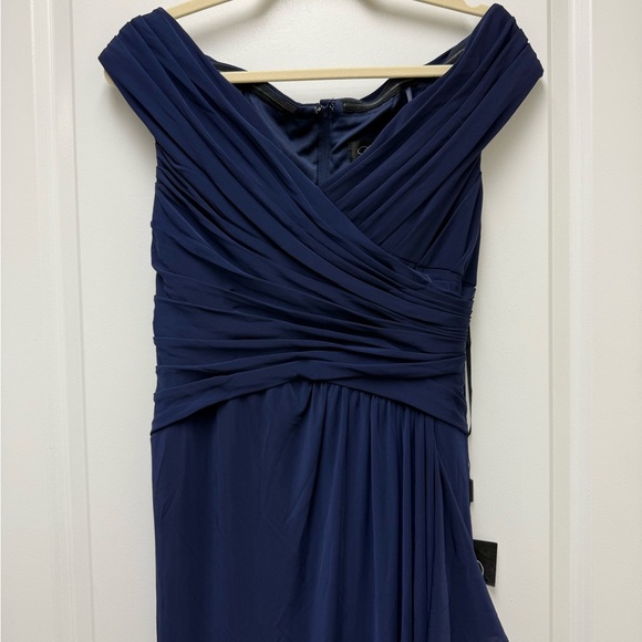 La Femme Womens size 8 Formal Dress Ruched Jersey Column Gown Navy Blue 30040 - Picture 6 of 12